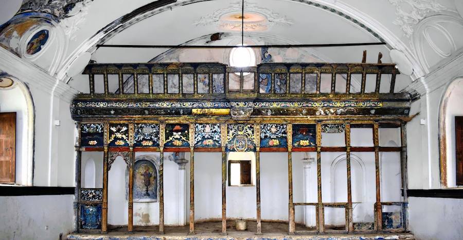 Interior de la antigua iglesia ortodoxa griega del pueblo de Şirince